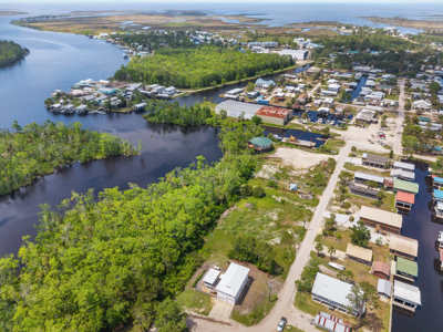 Florida Coastal Home For Sale Suwannee Dixie County Florida - image 7