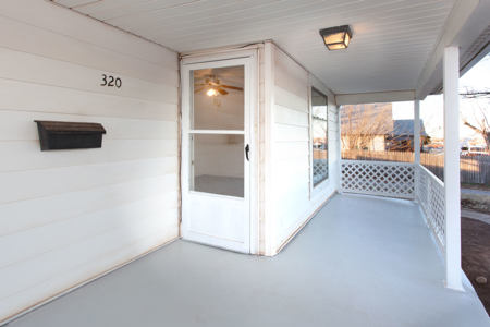 Spacious 4-Bedroom Clinton Home with Storm Shelter | Route 66 - image 2