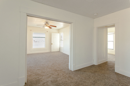 Spacious 4-Bedroom Clinton Home with Storm Shelter | Route 66 - image 4