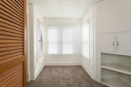 Spacious 4-Bedroom Clinton Home with Storm Shelter | Route 66 - image 18