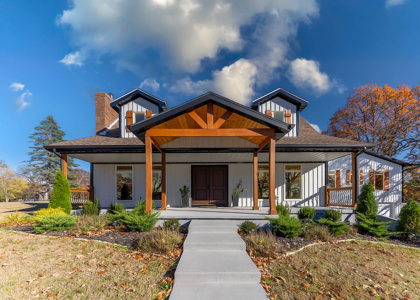 Home for sale in the Southern Missouri Ozarks - image 4