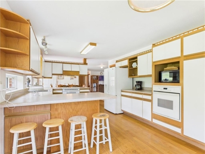 Newton Co 6 Bedroom, 3 Bath Brick Home on 67.75 Acres For Sale - image 8