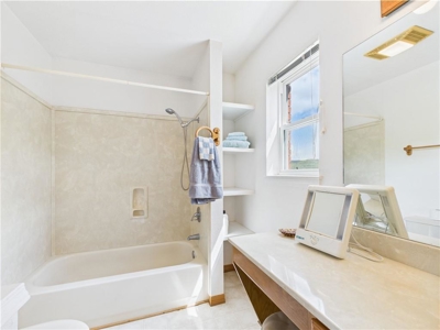 Newton Co 6 Bedroom, 3 Bath Brick Home on 67.75 Acres For Sale - image 16