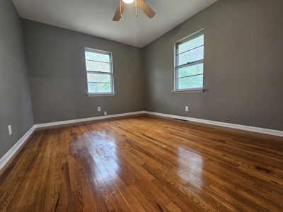 Inside and out, almost everything is new! - image 8