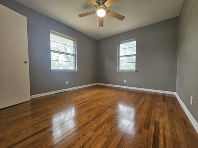 Inside and out, almost everything is new! - image 12