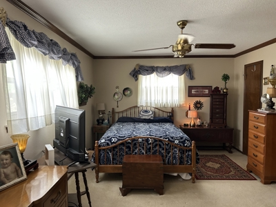Home for Sale Cordell Oklahoma 4 bedroom 2.5 bath over 2000 sq ft - image 19