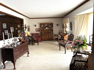 Home for Sale Cordell Oklahoma 4 bedroom 2.5 bath over 2000 sq ft - image 3