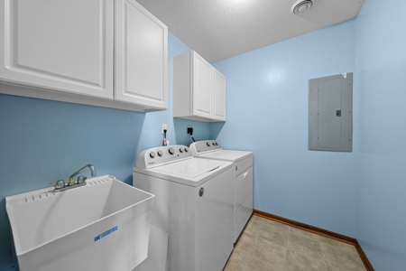 4 Bed/4 Bath home for Sale in Chisago City - image 16