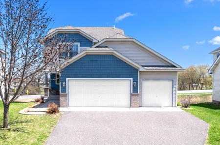 4 Bed/4 Bath home for Sale in Chisago City - image 34