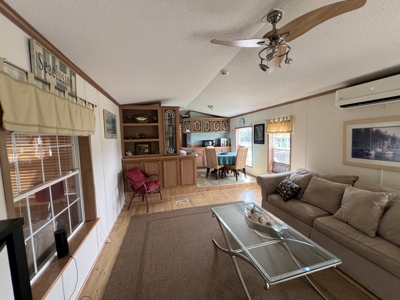 Waterfront Getaway with Views, Boathouse & Ramp Access - image 22