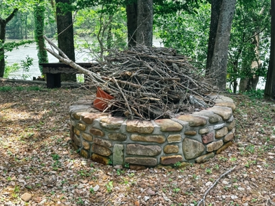 Log Cabin on the White River, located in Mountain View, AR - image 18