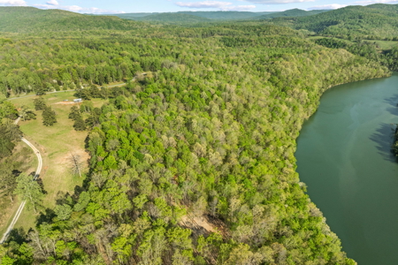 Scenic Retreat Near Dale Hollow Lake – A Rare Opportunity! - image 20