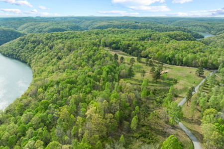 Scenic Retreat Near Dale Hollow Lake – A Rare Opportunity! - image 6