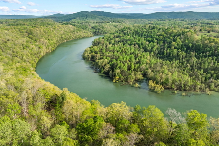 Scenic Retreat Near Dale Hollow Lake – A Rare Opportunity! - image 13