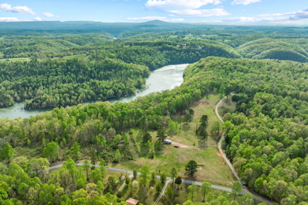 Scenic Retreat Near Dale Hollow Lake – A Rare Opportunity! - image 4