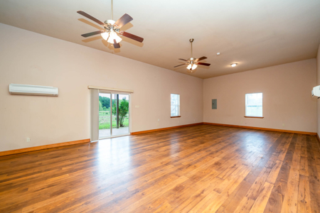 6 Acre East Texas Retreat with Barndo and Pond - image 26