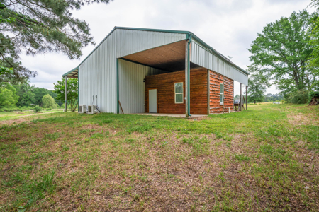 6 Acre East Texas Retreat with Barndo and Pond - image 45