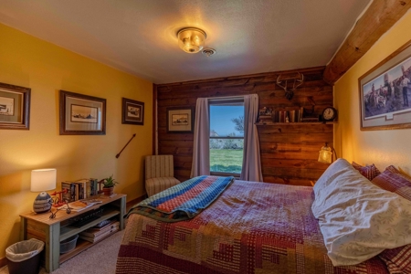 Eastern Oregon Three Bedroom Home Outside of Hines - image 42