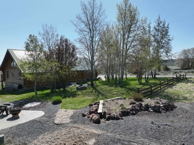 Eastern Oregon Three Bedroom Home Outside of Hines - image 19