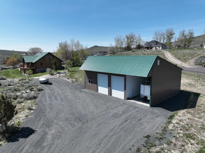 Eastern Oregon Three Bedroom Home Outside of Hines - image 30