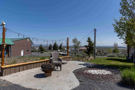 Eastern Oregon Three Bedroom Home Outside of Hines - image 24