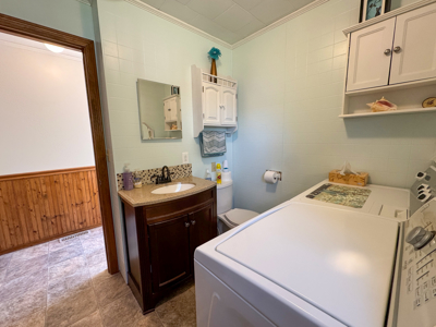Year Round Lakefront Home for Sale - image 29