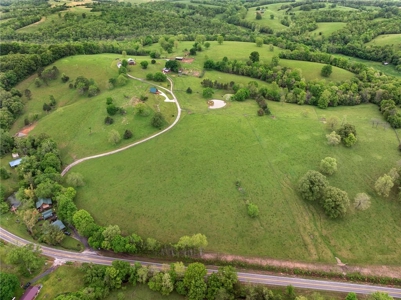 9 Acre Land/Lot in Gilbert, Searcy County, Ar For Sale Hwy Fronta - image 2