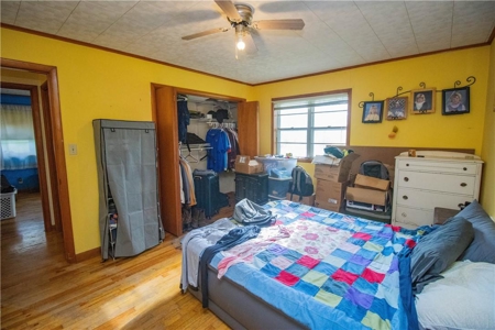 Country Home with Barn on 8 Acres For Sale Boone County Mini Farm - image 27