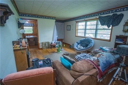 Country Home with Barn on 8 Acres For Sale Boone County Mini Farm - image 15