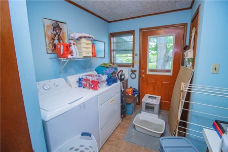 Country Home with Barn on 8 Acres For Sale Boone County Mini Farm - image 24