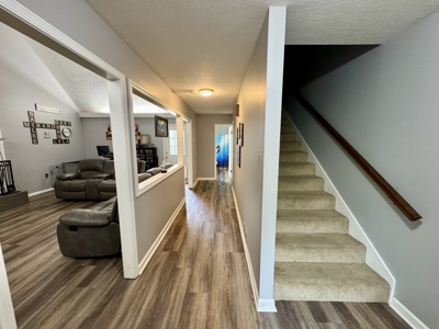 Charming 3 Bed Home w/ Space, Style, Shop For Sale in Searcy, AR - image 6