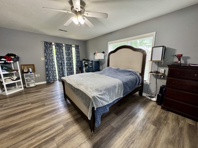 Charming 3 Bed Home w/ Space, Style, Shop For Sale in Searcy, AR - image 15