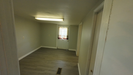 Colonial Cottage Home Hidden in Atlanta Tx - image 15