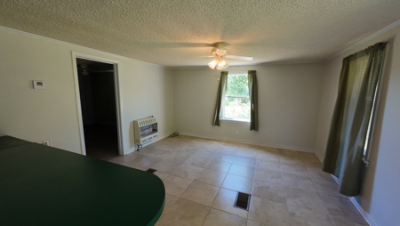 Colonial Cottage Home Hidden in Atlanta Tx - image 5