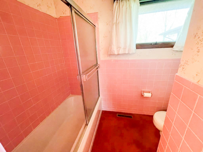 Home For Sale In Exclusive Neighborhood In Wytheville VA - image 25