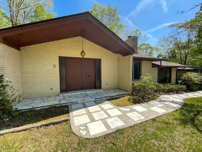 Home For Sale In Exclusive Neighborhood In Wytheville VA - image 33