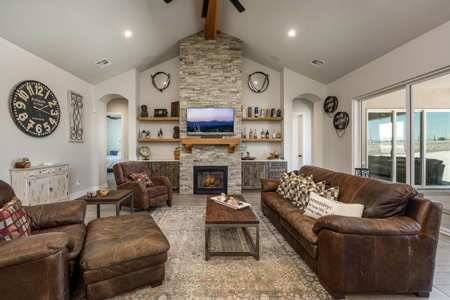 Luxury, Space, and Incredible Views in Las Cruces, NM - image 10