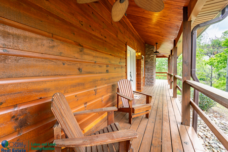Riverfront Home in Albany, Kentucky - image 20