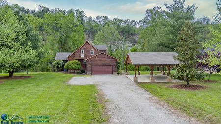 Riverfront Home in Albany, Kentucky - image 5