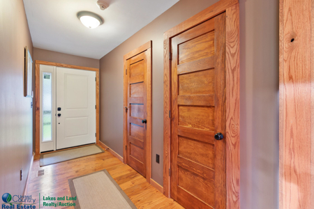 Riverfront Home in Albany, Kentucky - image 41