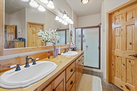 Mountain Home With Acreage for Sale in Cedaredge, Colorado - image 23