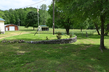 Estate on 162 Acres for Sale in Linden, Tennessee - image 30