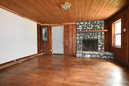 Estate on 162 Acres for Sale in Linden, Tennessee - image 24