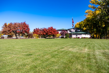 Riverfront Custom Home for Sale in Colorado - image 2
