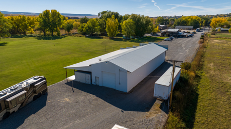 Riverfront Custom Home for Sale in Colorado - image 14