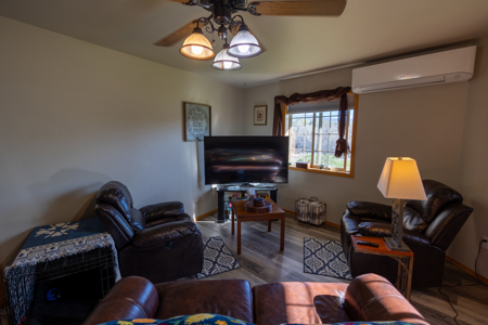Riverfront Custom Home for Sale in Colorado - image 33