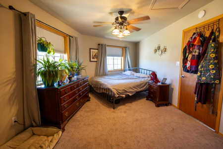 Riverfront Custom Home for Sale in Colorado - image 48