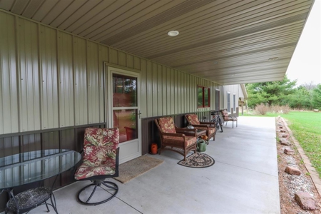Country Home For Sale in Iola WI - image 8