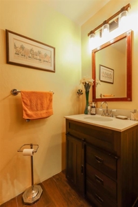Country Home For Sale in Iola WI - image 29