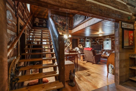 Country Home For Sale in Iola WI - image 28